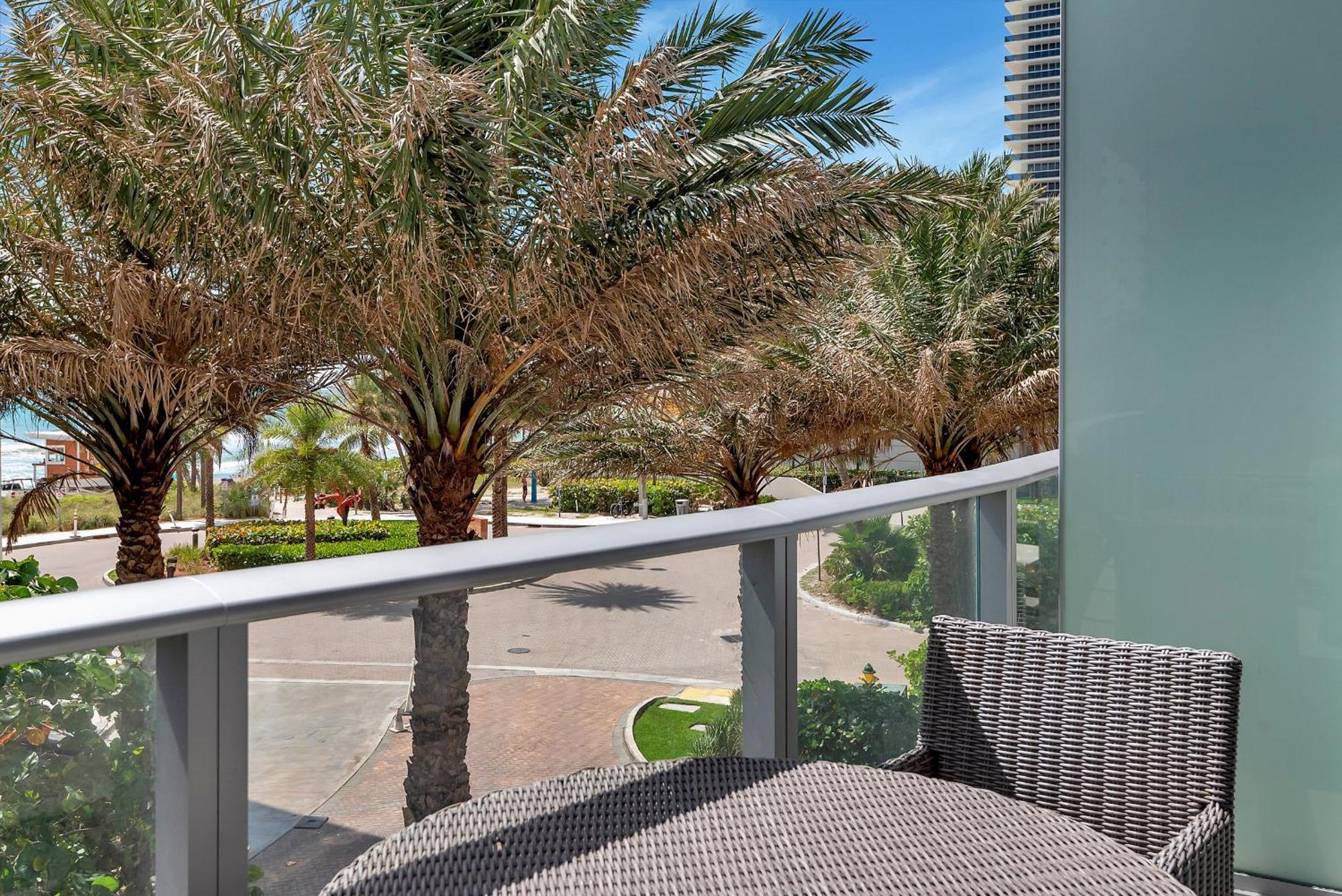203-1Br/1Ba At The Beach Gem! Lux Amenities! Hollywood Exterior photo