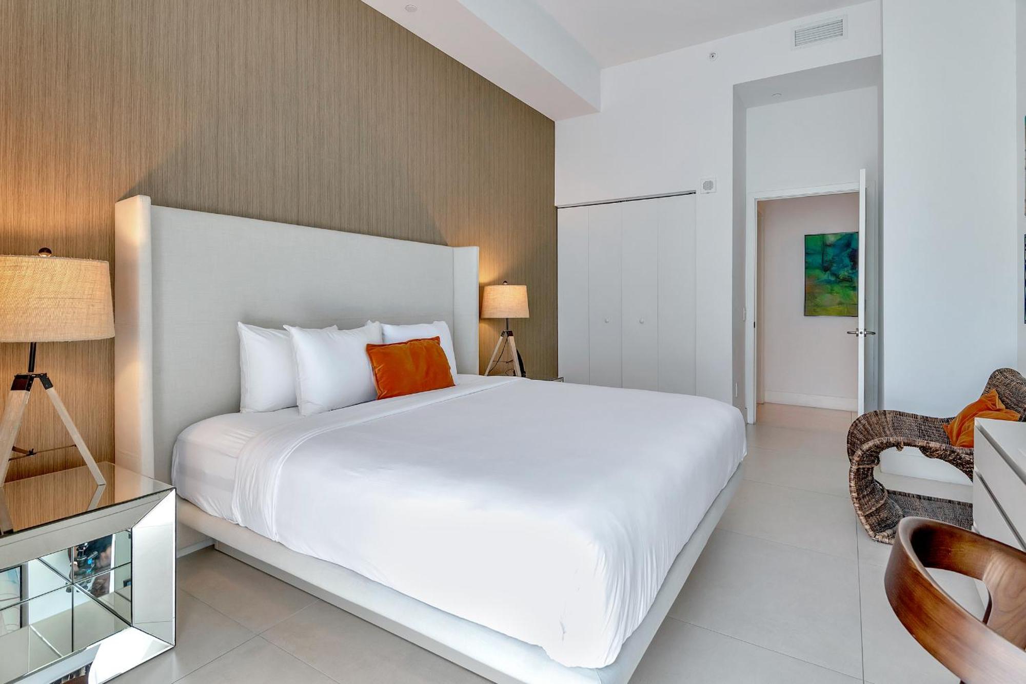 203-1Br/1Ba At The Beach Gem! Lux Amenities! Hollywood Exterior photo