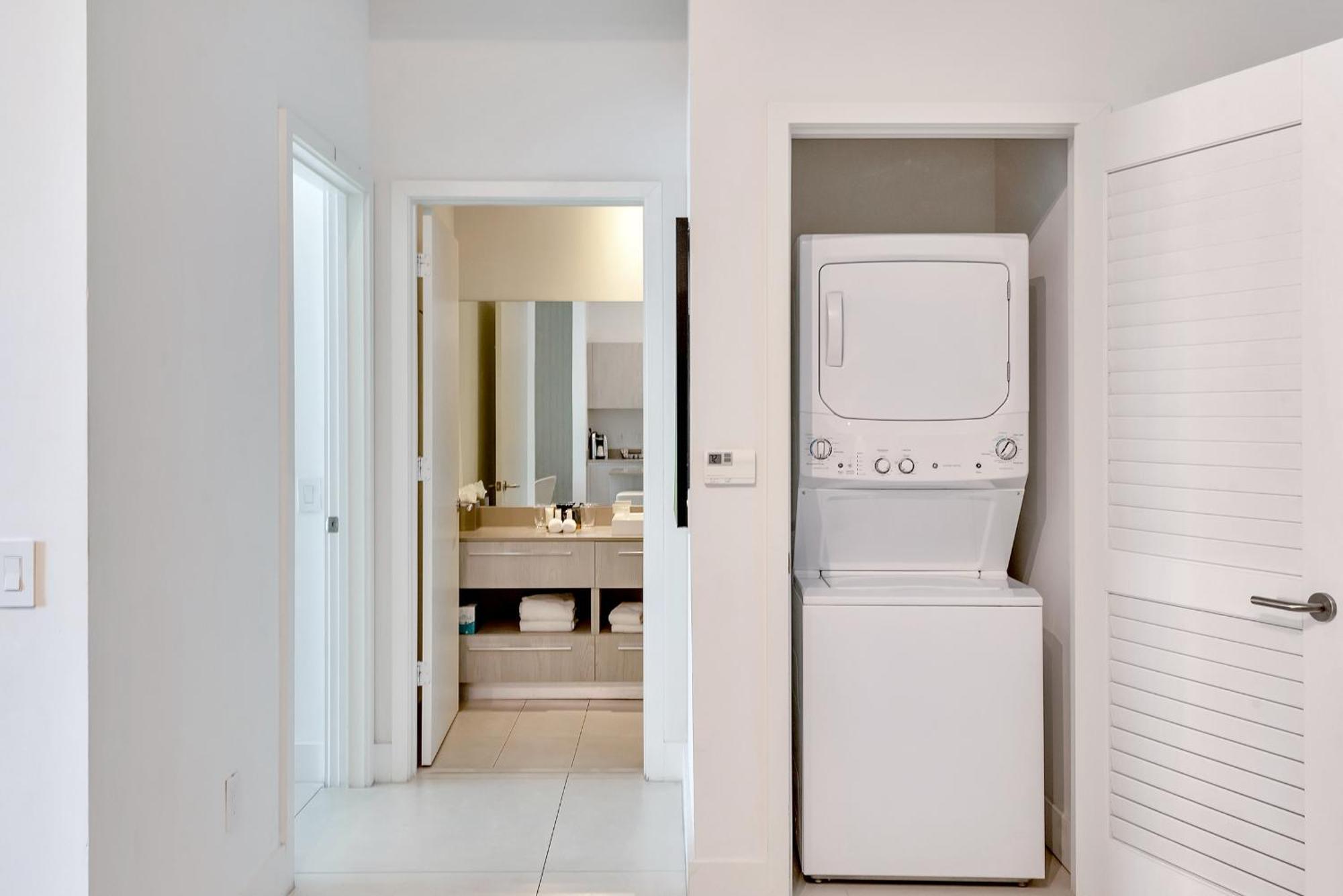 203-1Br/1Ba At The Beach Gem! Lux Amenities! Hollywood Exterior photo