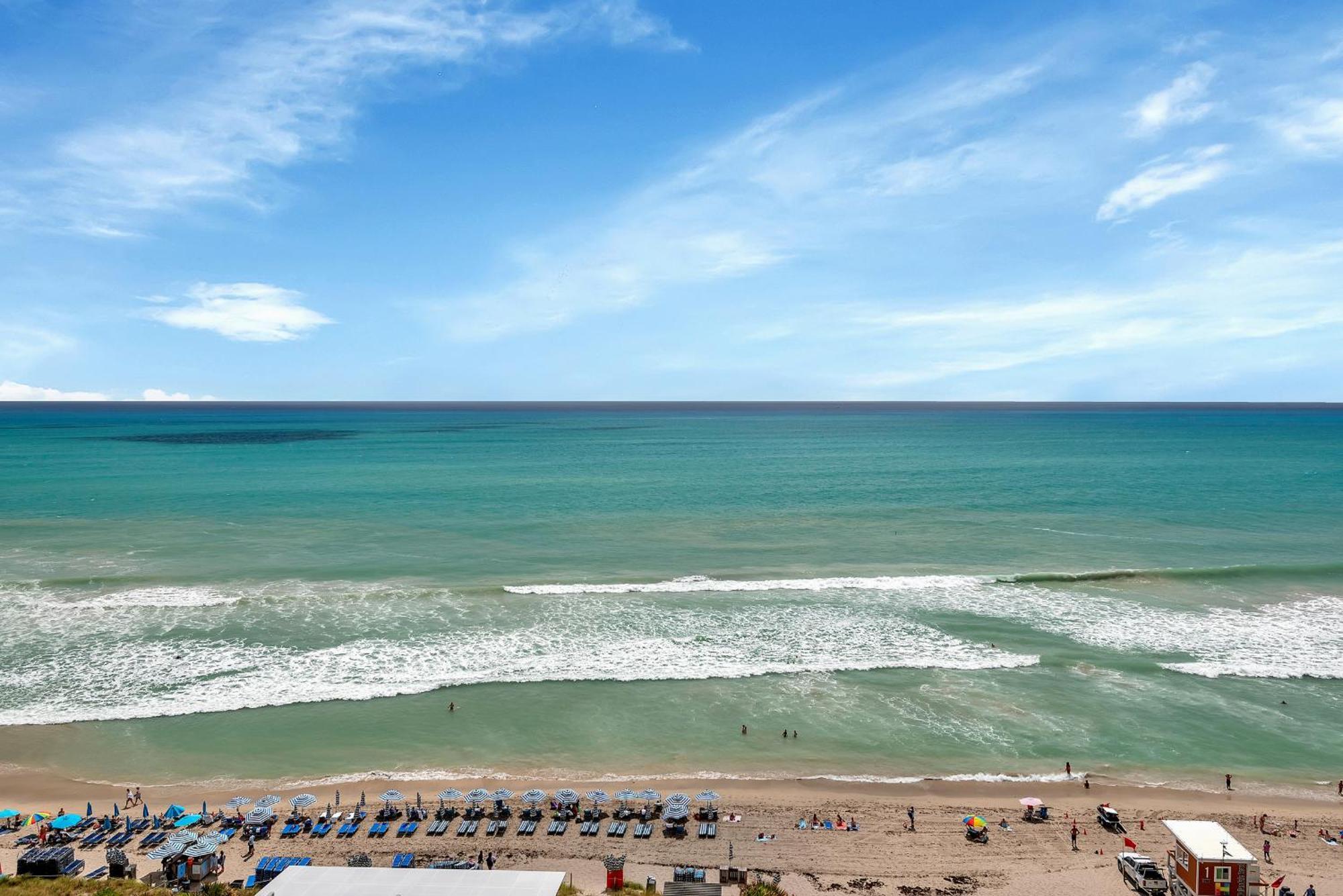 203-1Br/1Ba At The Beach Gem! Lux Amenities! Hollywood Exterior photo